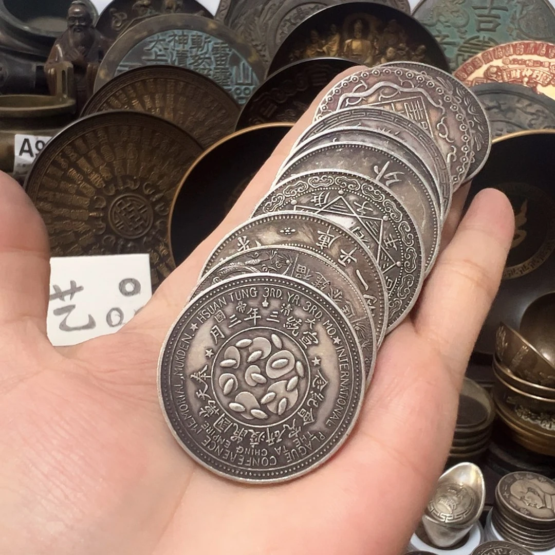 金属复古风格摆件