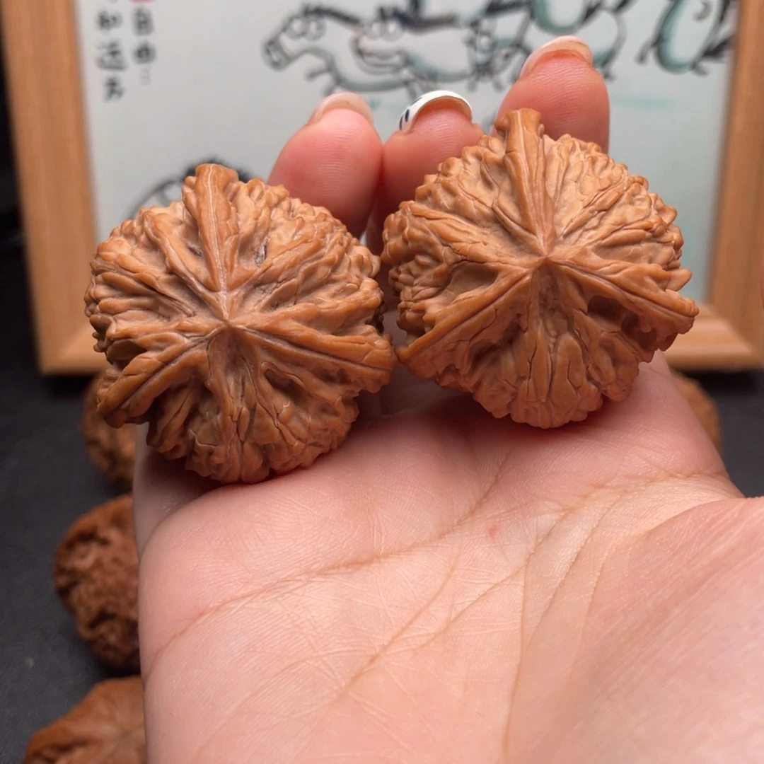 文玩核桃吊坠40全品文山三棱