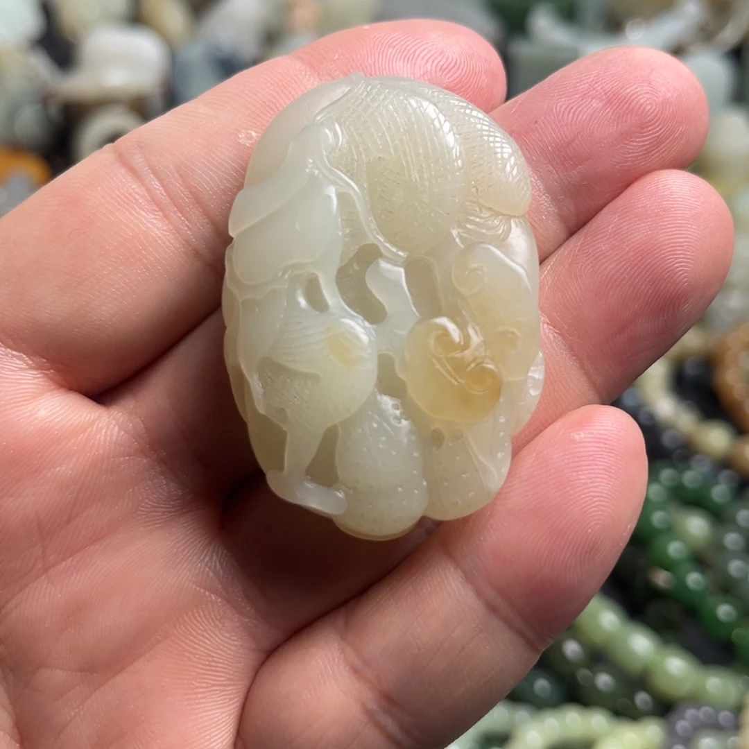 和田玉（青白玉）未镶嵌吊坠(不含链)