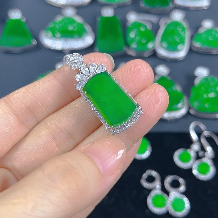 吊坠(不含链)银S925镶嵌翡翠