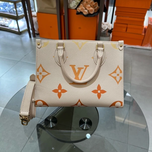 99新 LouisVuitton/路易威登 全皮奶油橘渐变onthego US5103022