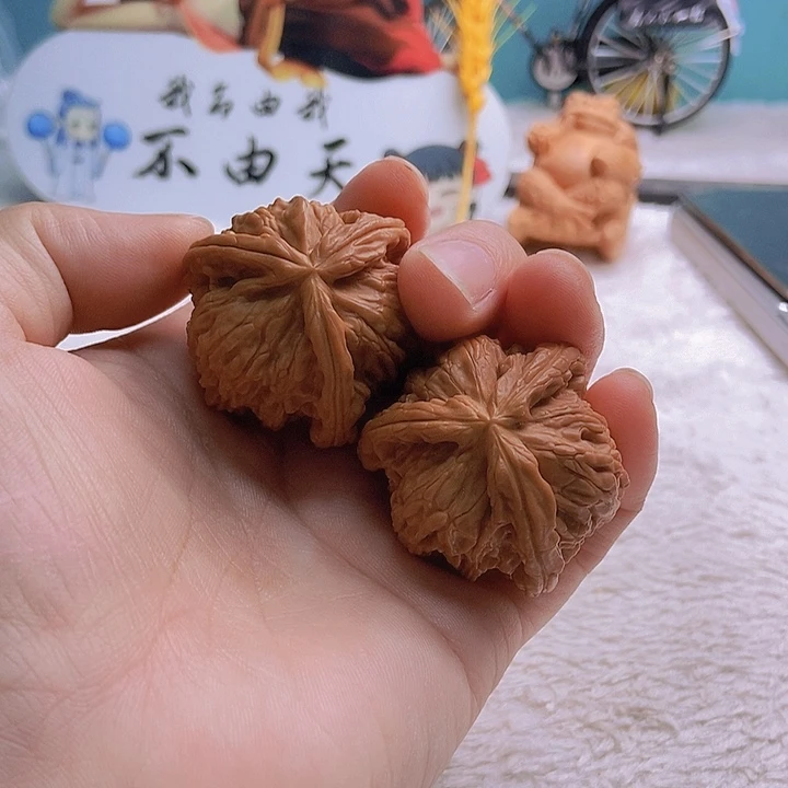 把件文玩核桃L**n三棱