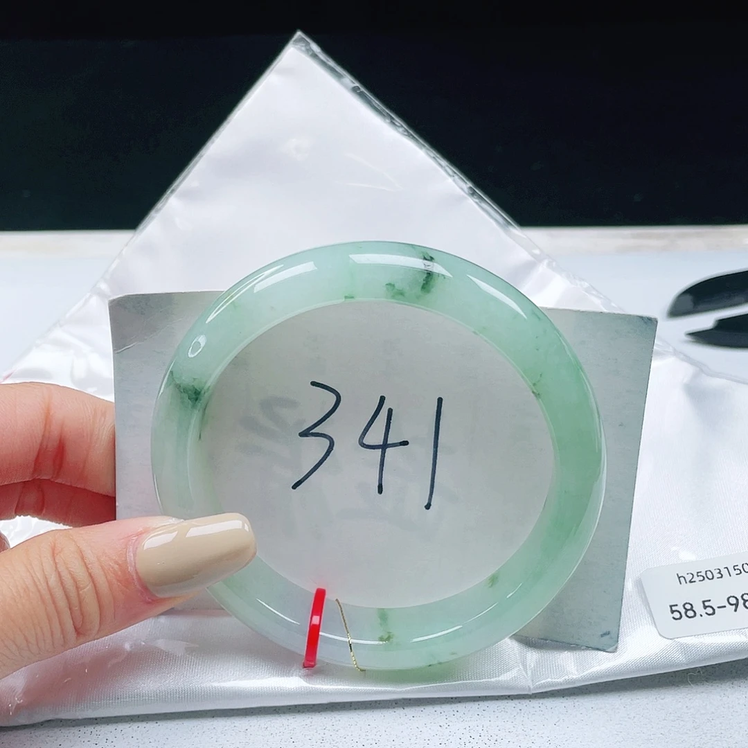 翡翠未镶嵌手镯58+正圈