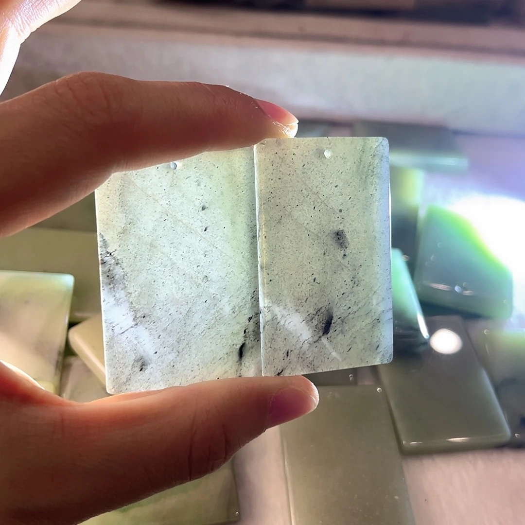 密玉（石英质玉）未镶嵌颈饰