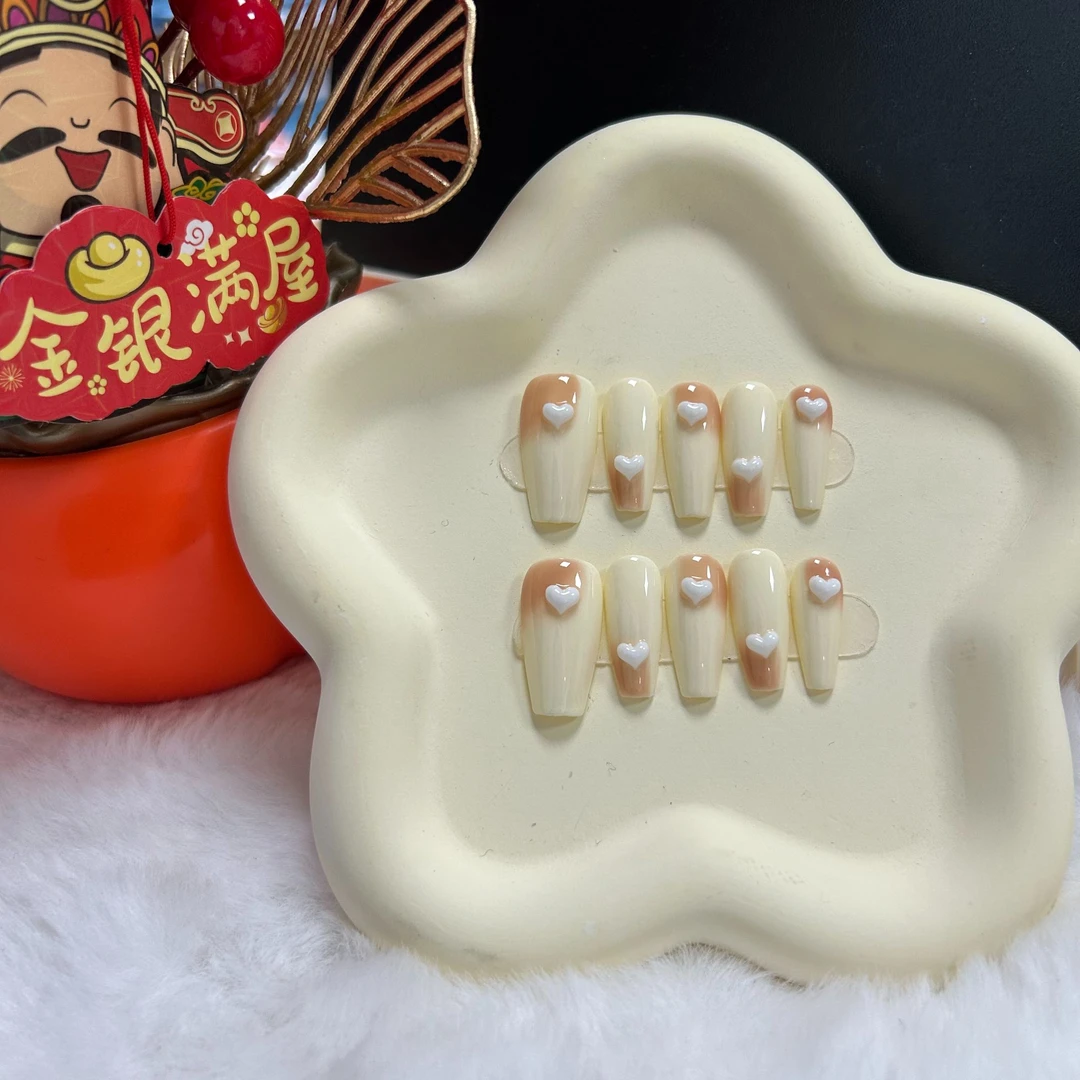 爆款纯手工穿戴甲中长款梯形白色爱心美甲贴片