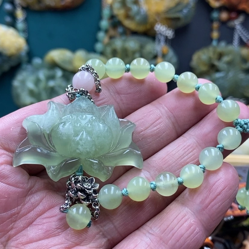 【闪购商品】蛇纹石玉未镶嵌手牌