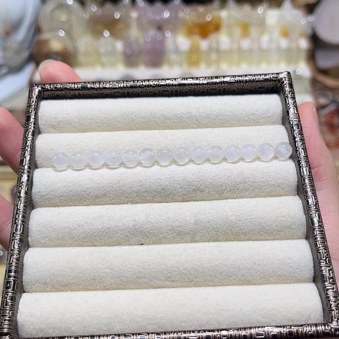 小***愿玛瑙/玉髓未镶嵌颈饰