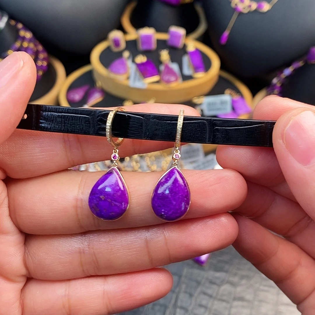 苏纪石（舒俱来）18K金镶嵌耳饰