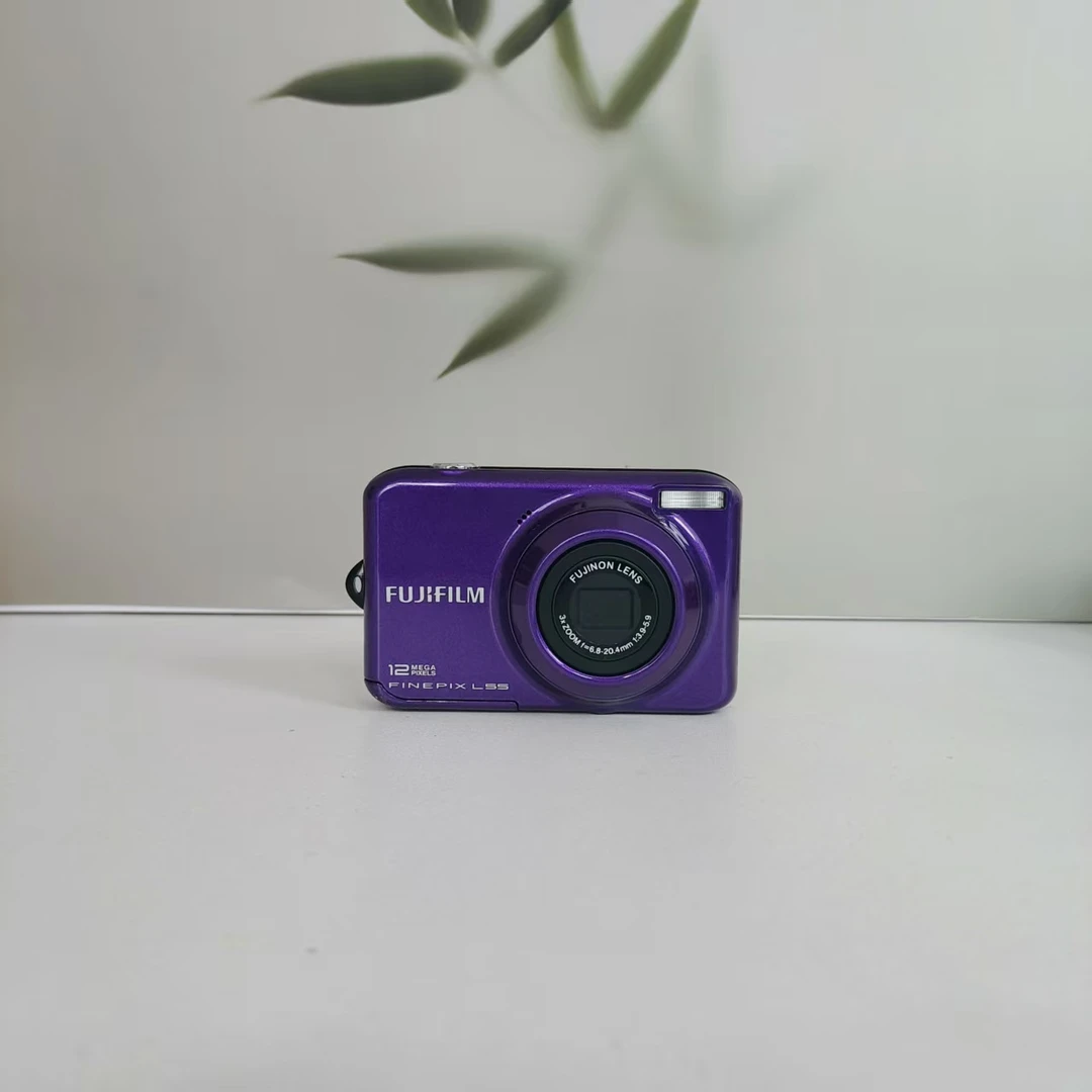 9新 Fujifilm/富士 L55 ccd相机1200万像素3倍光学变焦紫色