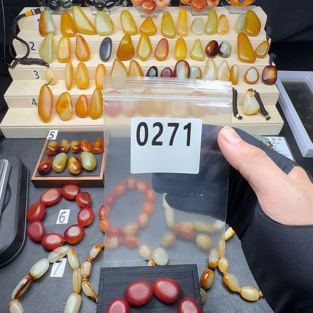 和田玉手串未镶嵌T****y