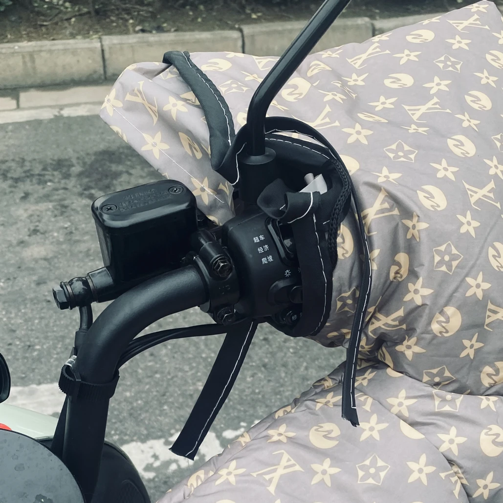 车冬季加绒加厚防水防风防寒保暖电动摩托车挡风被