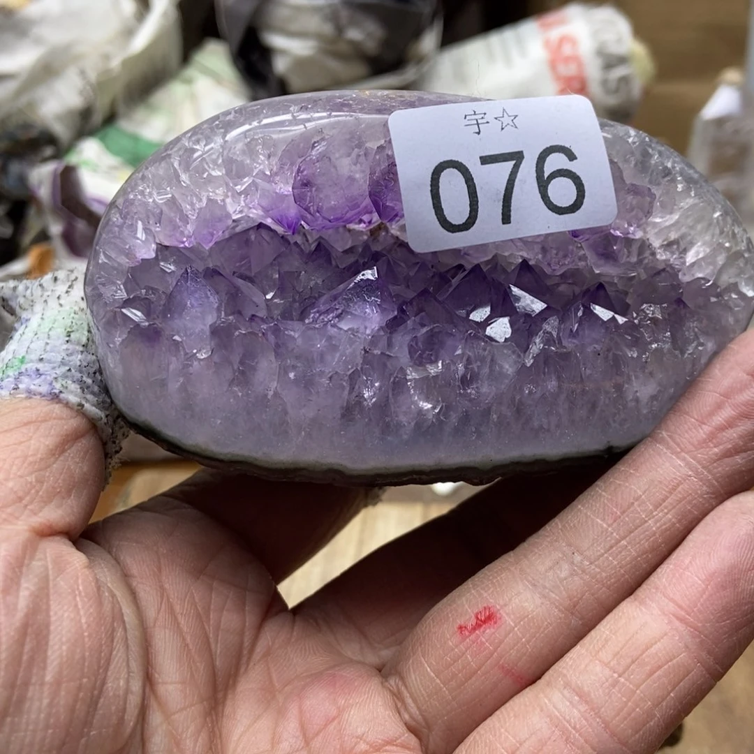 紫晶天然水晶摆件未镶嵌