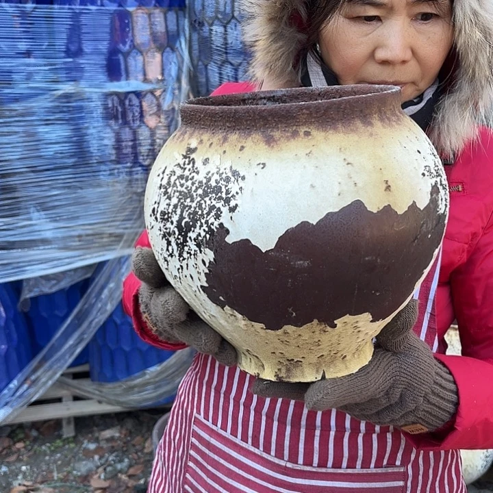 高度24厘米口径18厘米瑕疵