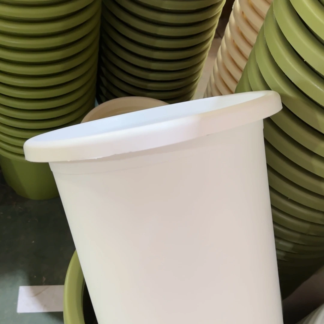 树脂四季盆7#无拖纯白6瑕疵