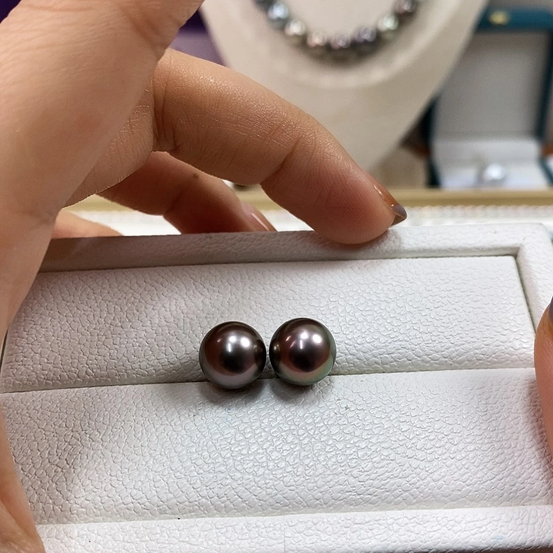 海水珍珠18K金镶嵌耳饰10m大溪地黑珍珠耳钉（基本无暇）