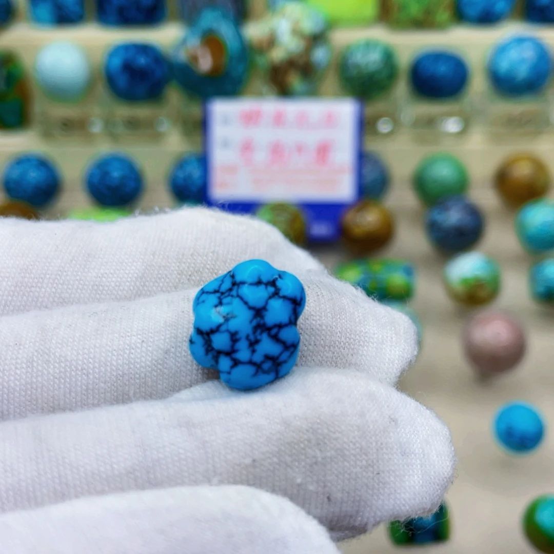 未镶嵌绿松石颈饰