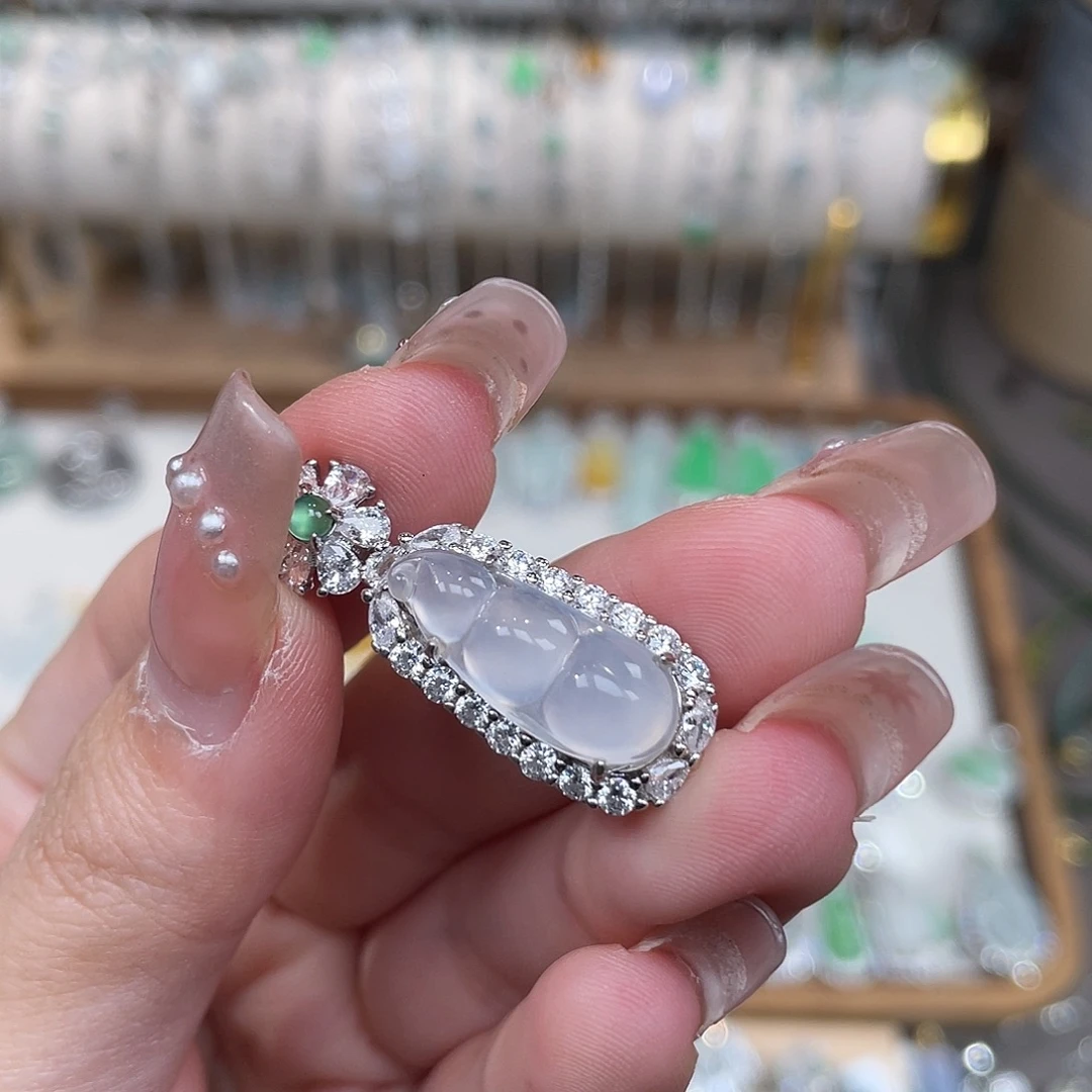 翡翠银S925镶嵌颈饰