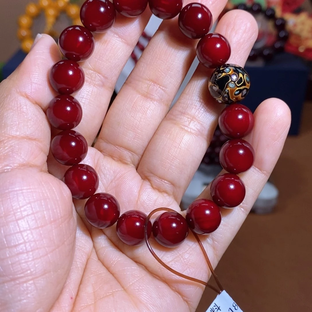 贝壳杉帝王血龙木1.0冰料天花板