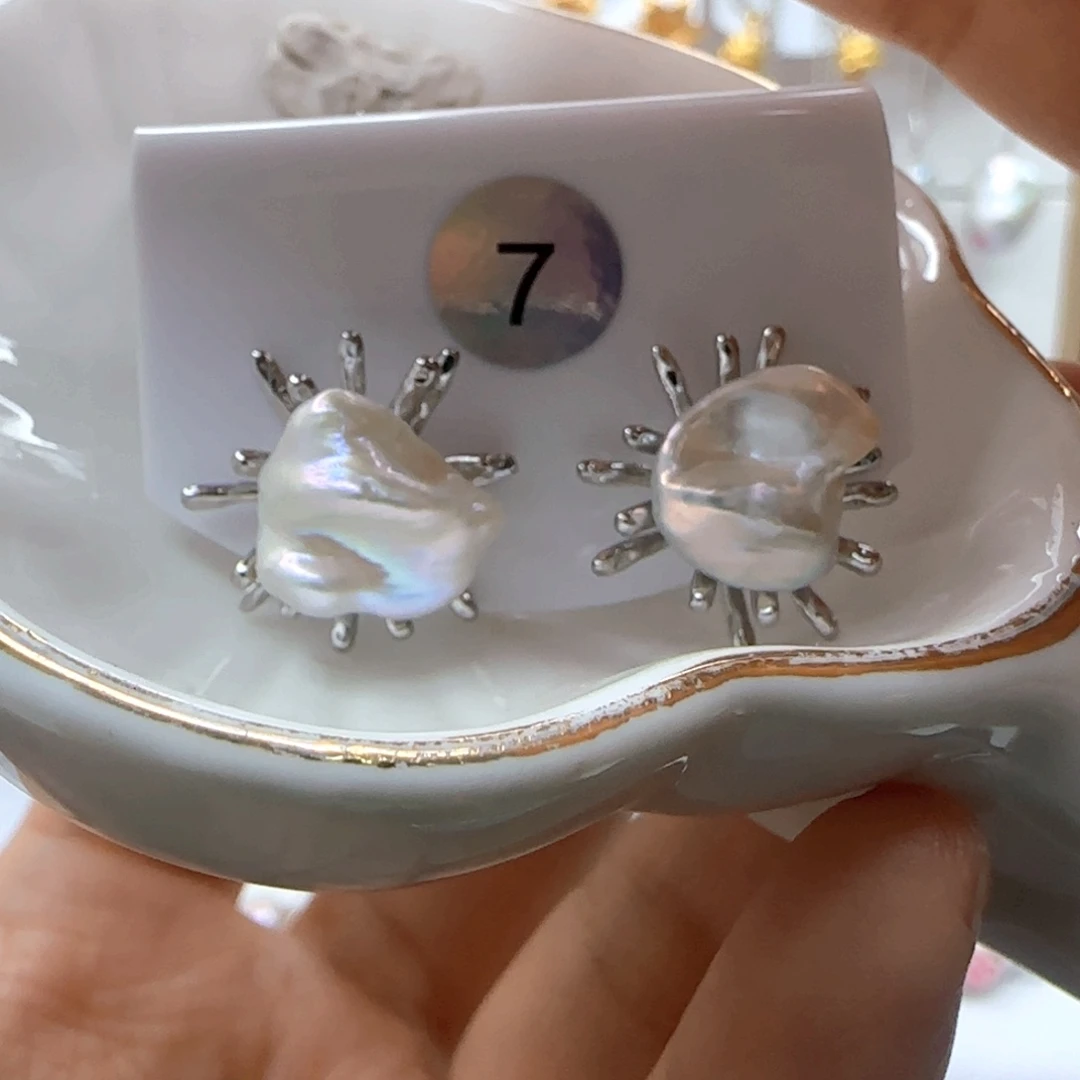 银S925镶嵌耳饰淡水珍珠