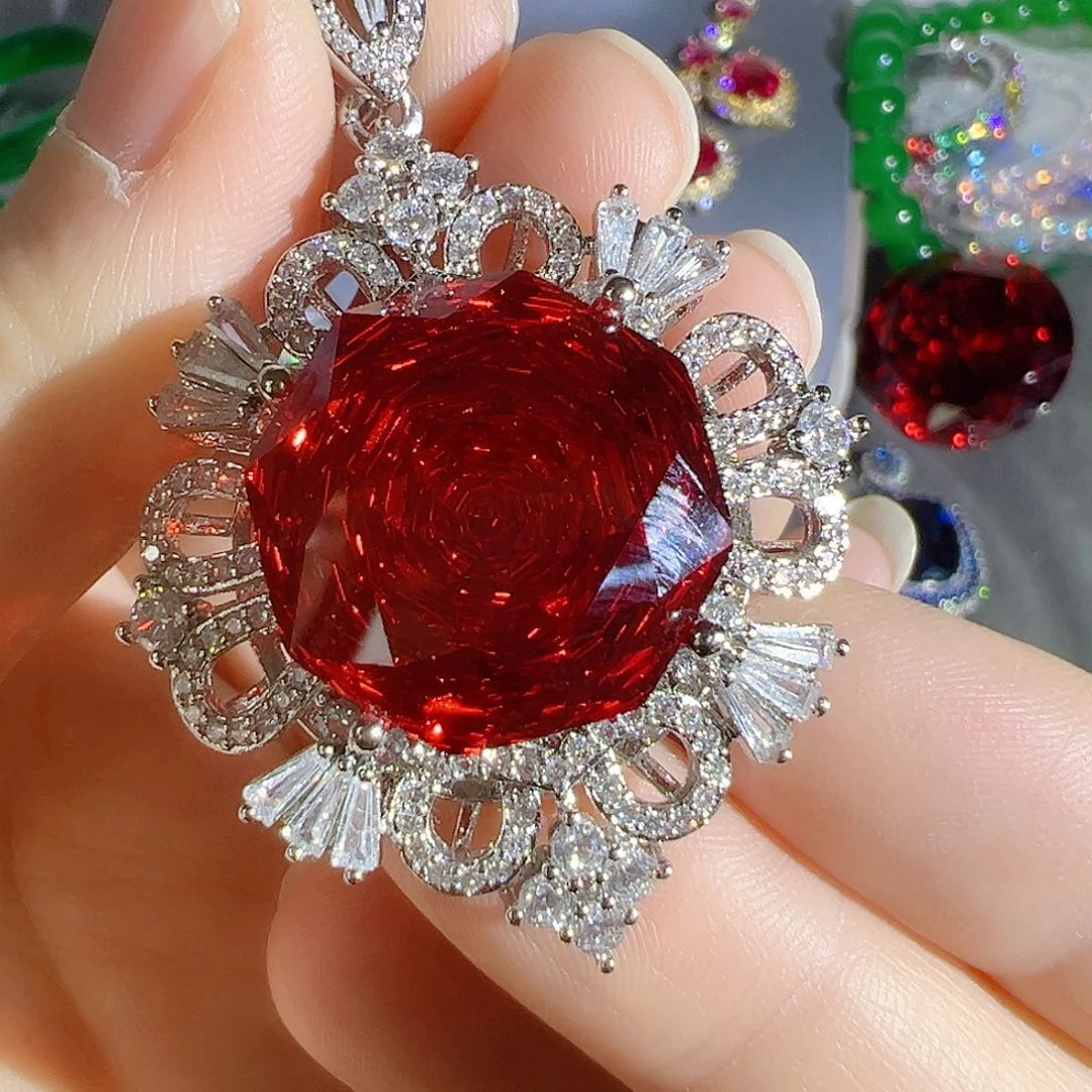 花岗石钨合金红色蓝色吊坠