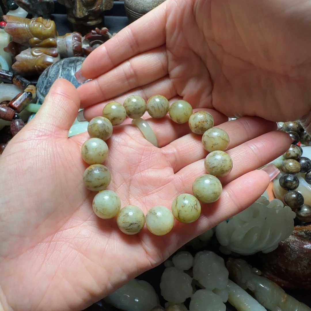 和田玉未镶嵌手串