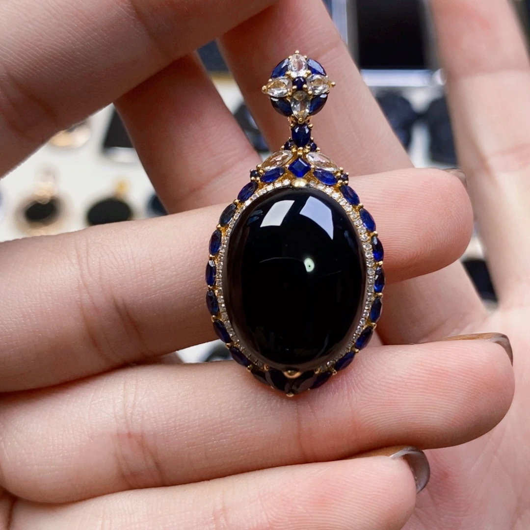 18K金镶嵌定制翡翠墨翠蛋面吊坠