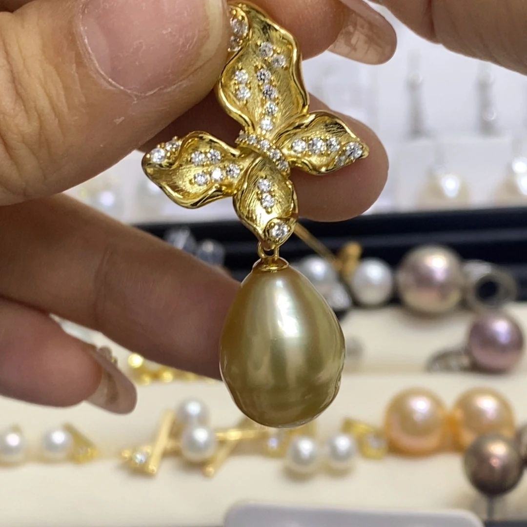 银S925镀金镶嵌吊坠(不含链)淡水珍珠