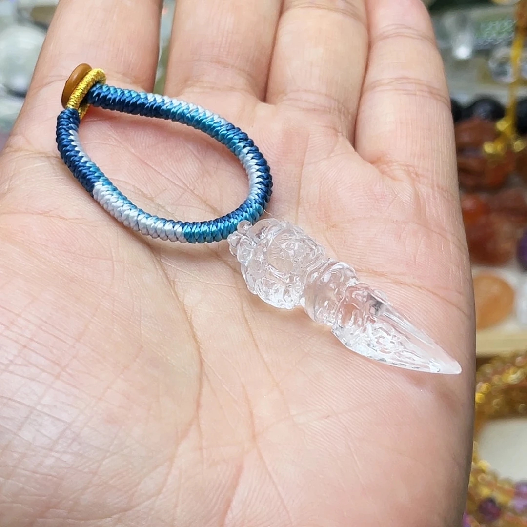 鹿***川未镶嵌水晶颈饰吊坠