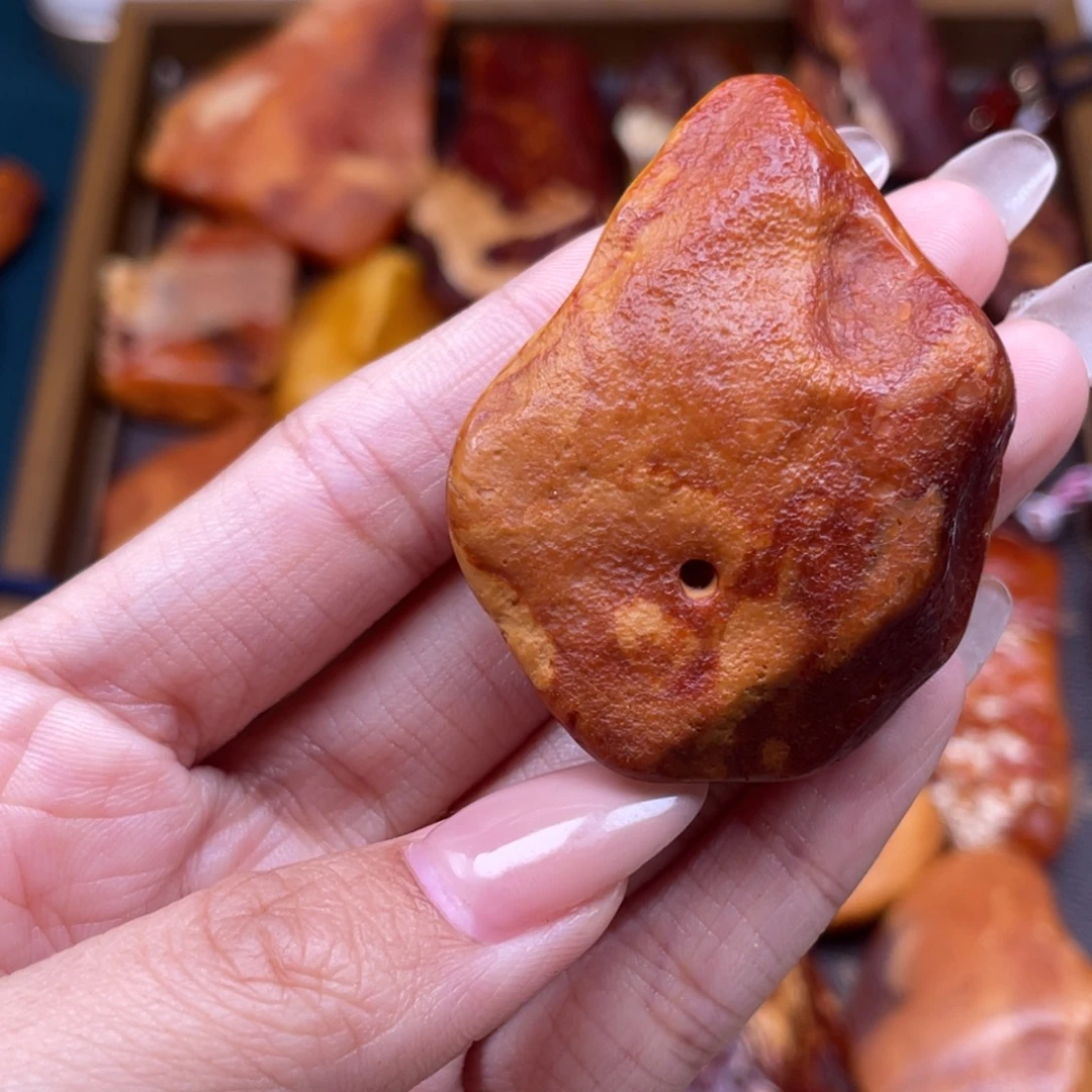 琥珀未镶嵌珠宝奇石