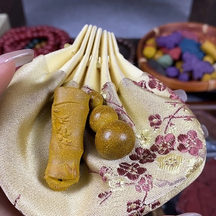 栀子盈袖香葫芦和竹子