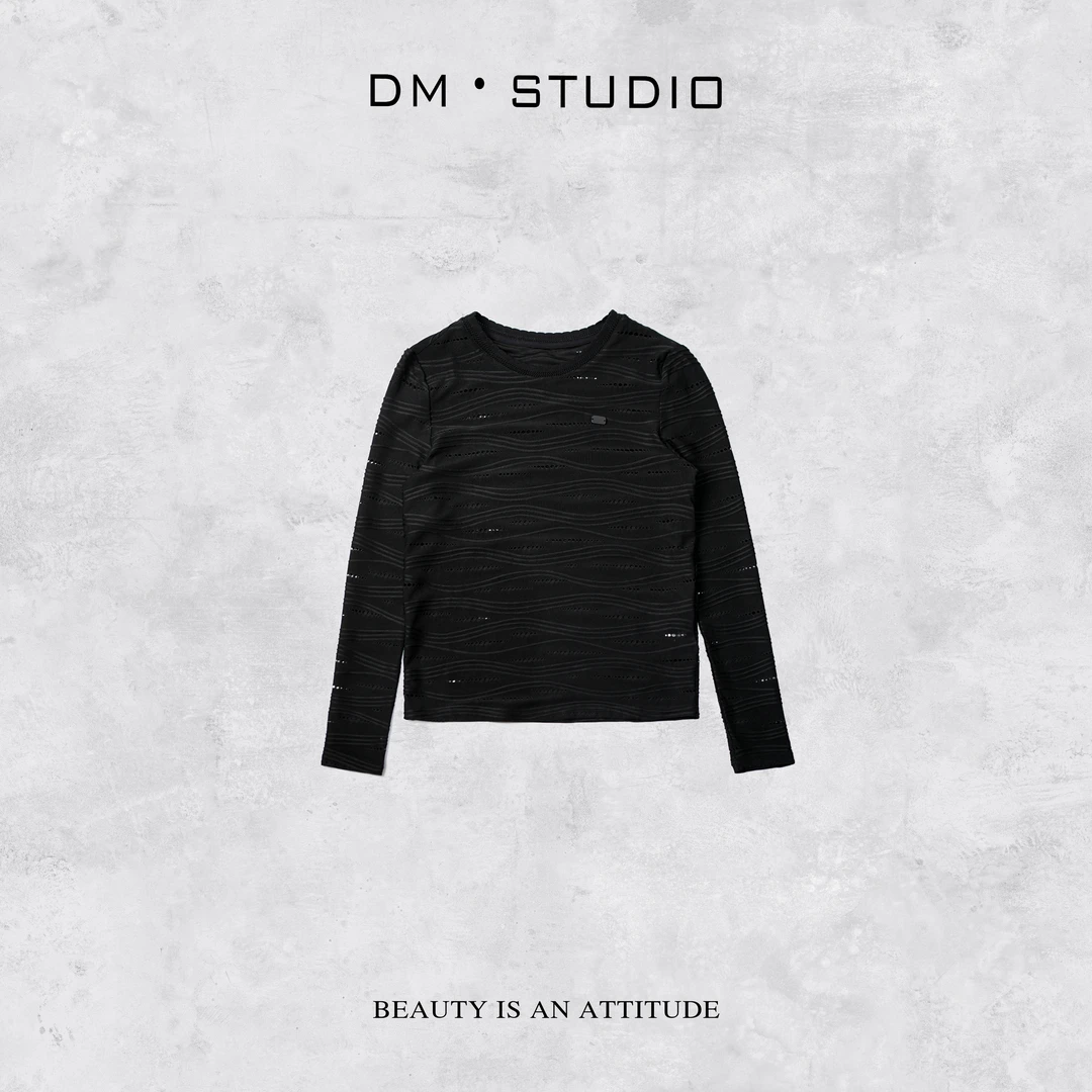DEDM-DM•STUDIO/减龄洋气时尚设计感镂空圆领长袖上衣（A68059）