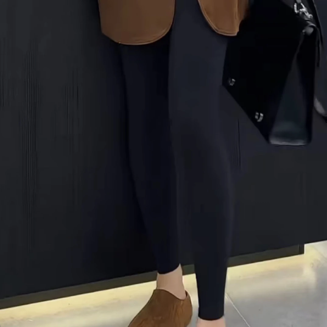 852巨瘦百搭又舒适竖纹黑色芭比裤42