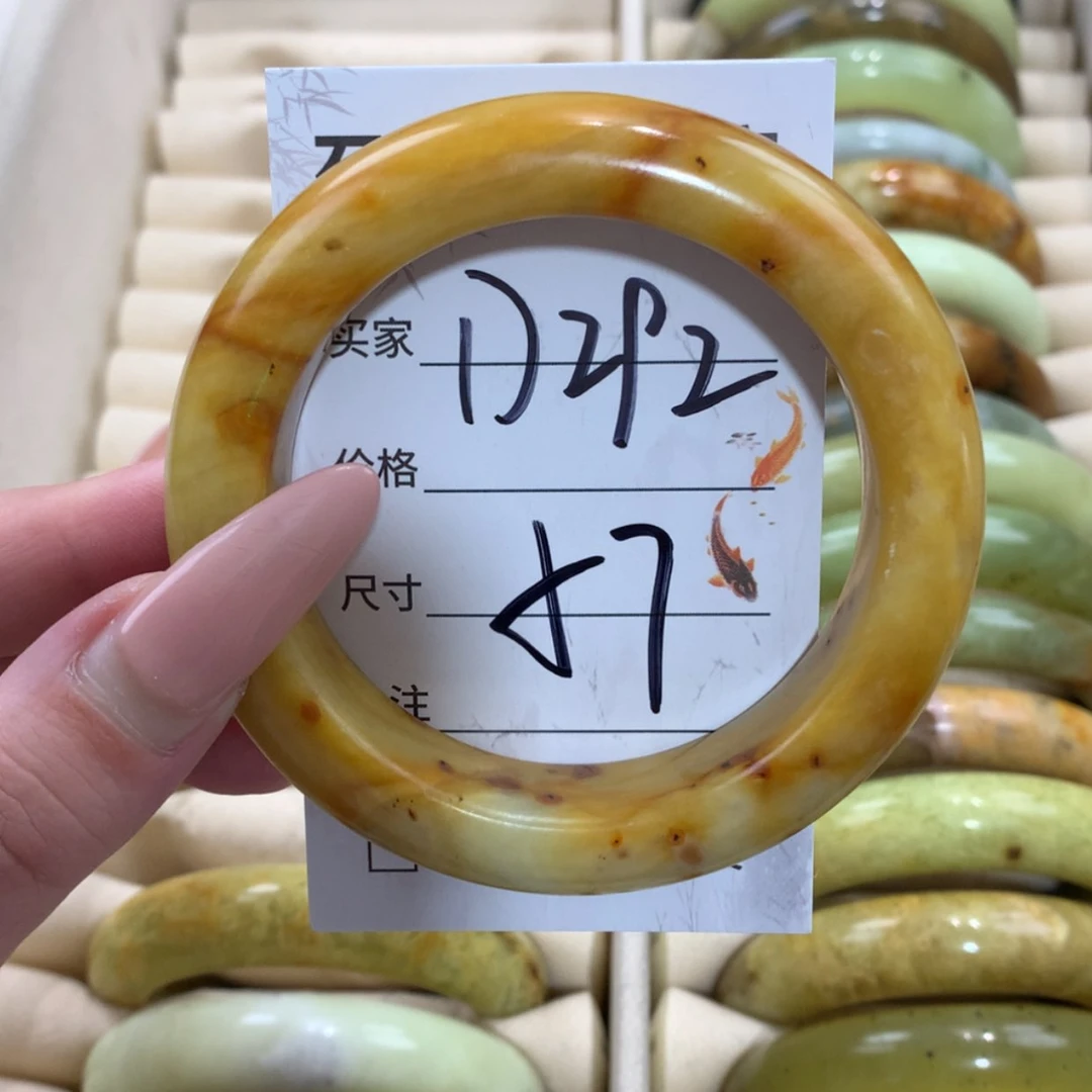 【闪购商品】未镶嵌蛇纹石玉手镯
