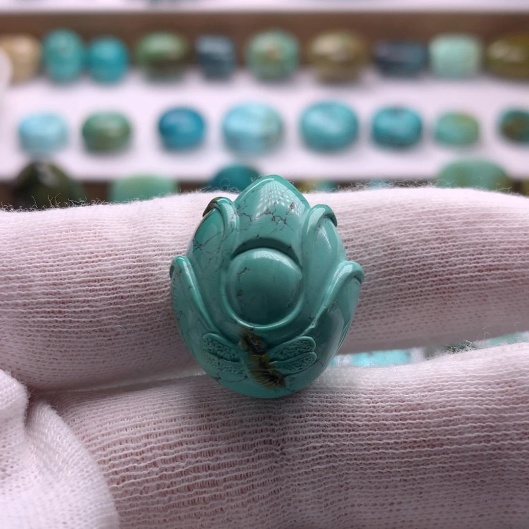 绿松石未镶嵌珠宝奇石