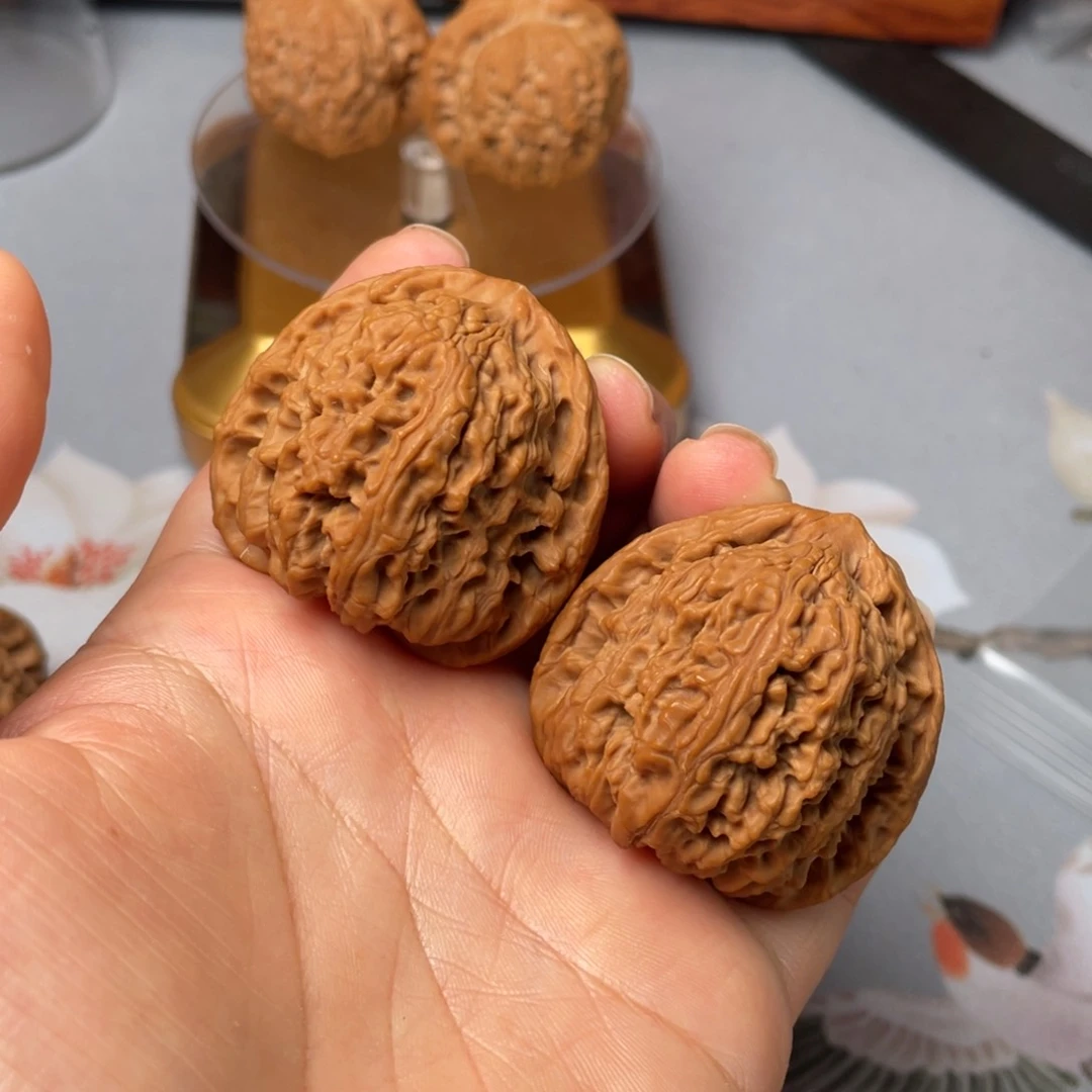 【闪购商品】文玩核桃吊坠南疆石……