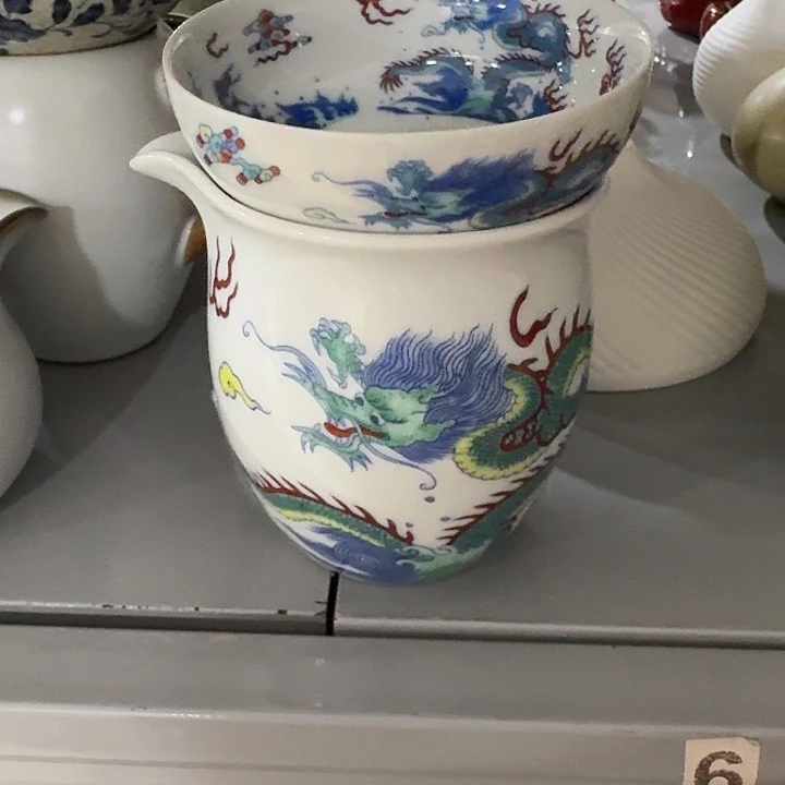 主人杯一个，瓷。。。。
