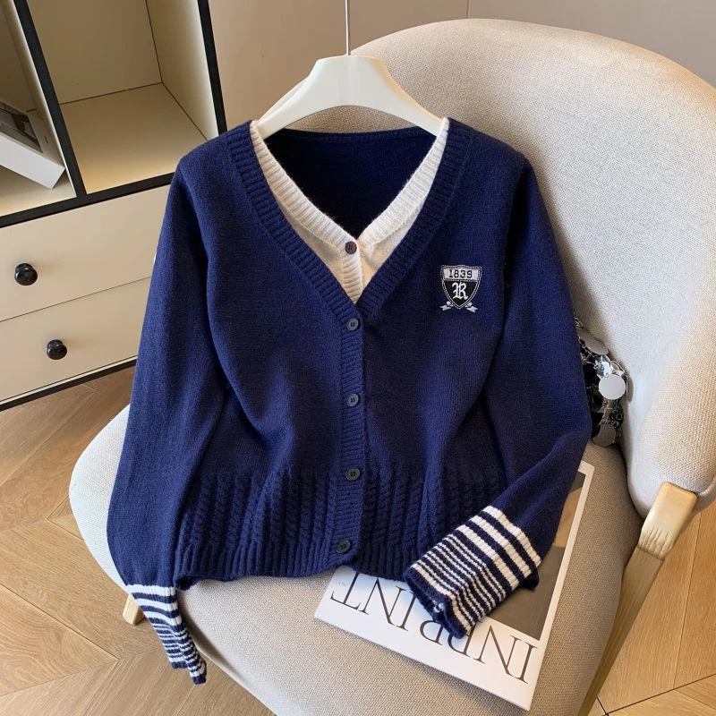 霍格沃茨毛衣 女假两件套头学院风绣花叠穿冬季V领高弹上衣
