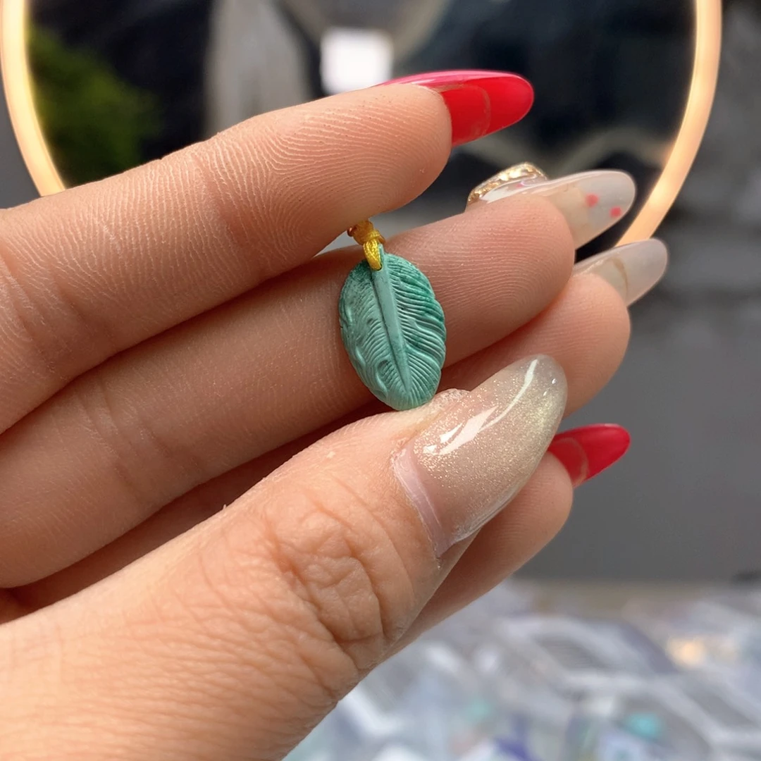 绿松石未镶嵌挂件