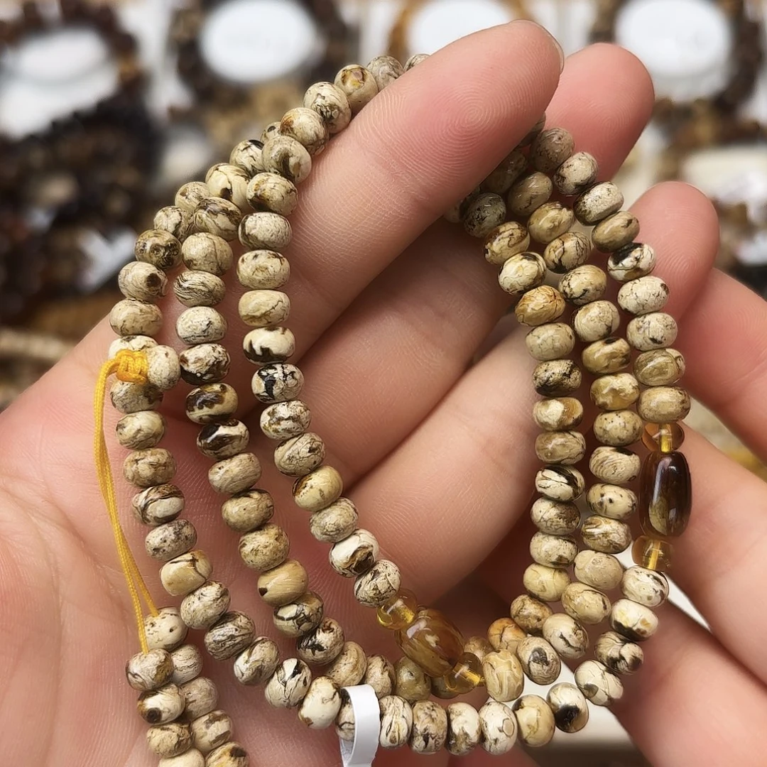 琥珀未镶嵌裸石六91377