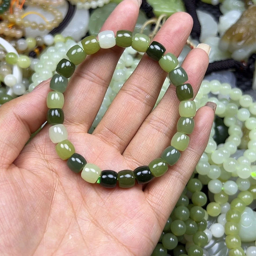 和田玉未镶嵌颈饰卡8