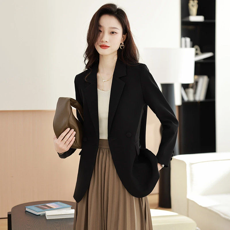 小西装外套女春秋季2025新款chic休闲后背开叉设计百搭韩版西服女