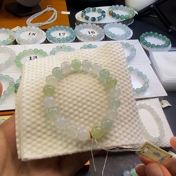 定制翡翠未镶嵌翡翠卡10