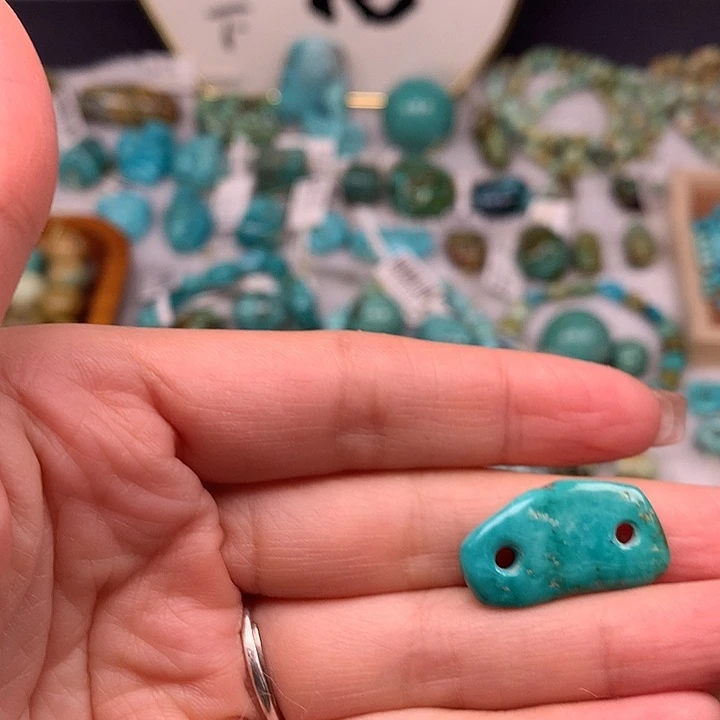 绿松石未镶嵌扣子