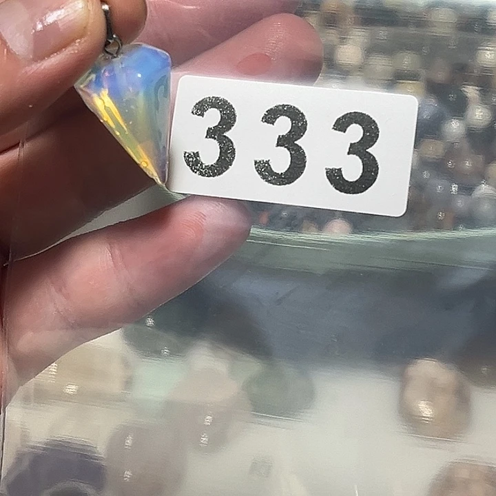 未镶嵌水晶大型摆件（非配饰）