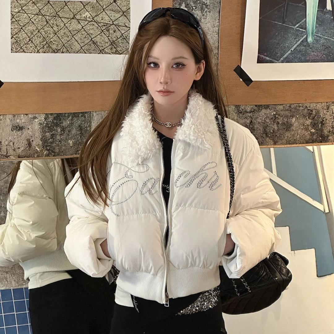 【艺艺推荐】【罗迪欧大道】短款版型钉珠毛领艺术字棉服S224