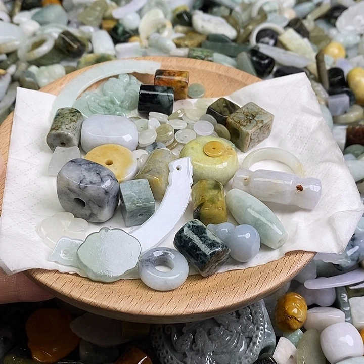 *****翡翠未镶嵌颈饰天然翡翠308