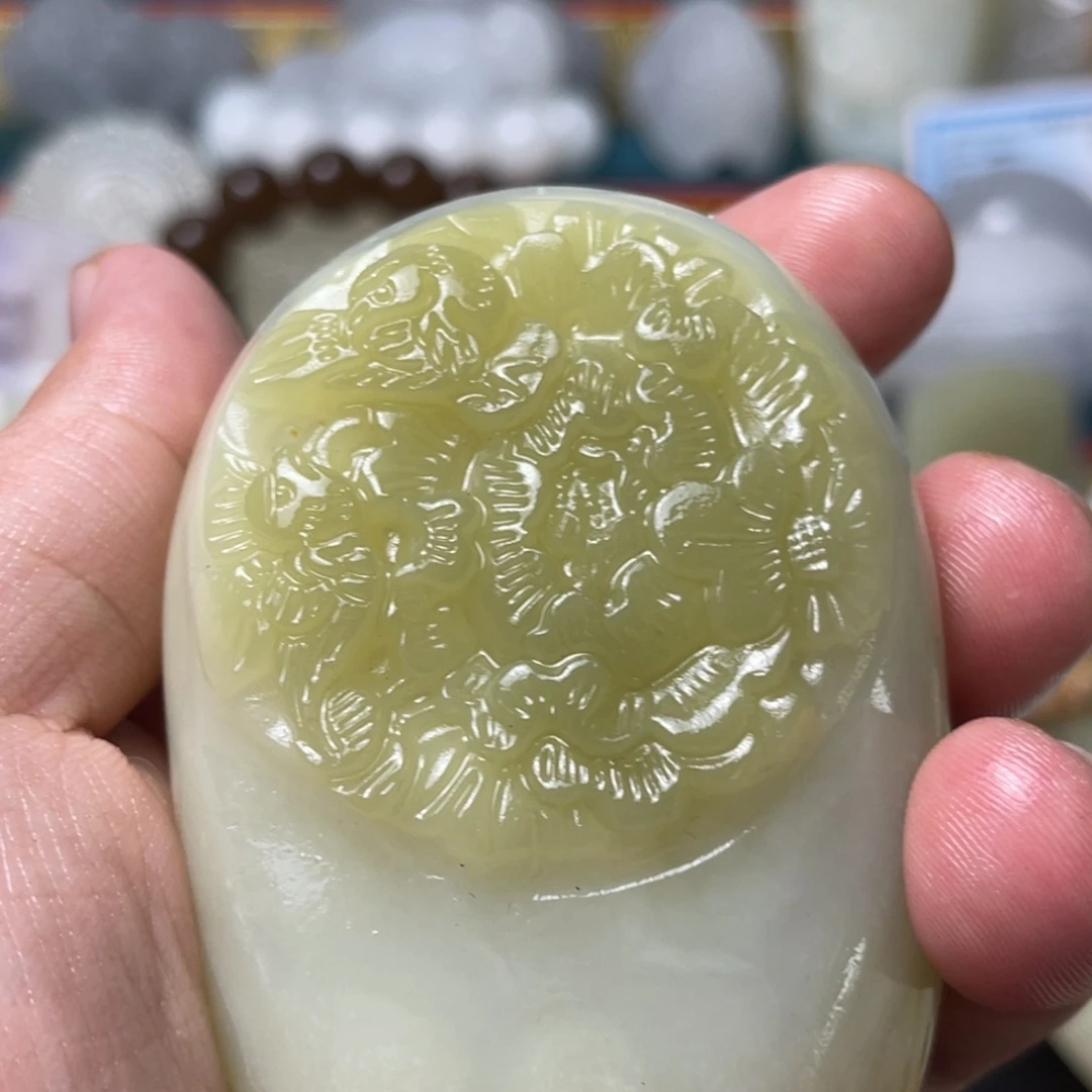 石材天然方解石手把件不退换