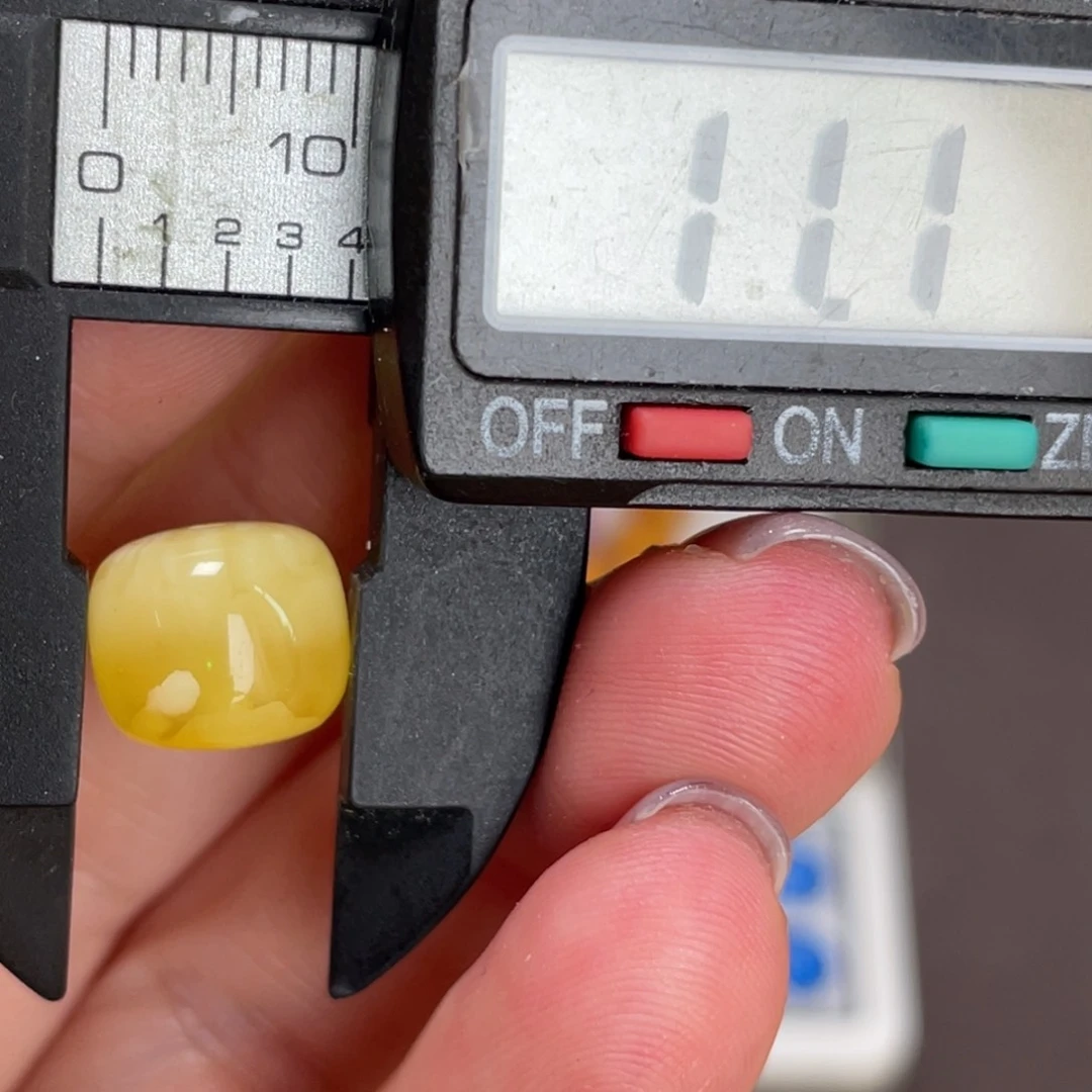 未镶嵌琥珀裸石蜜蜡234