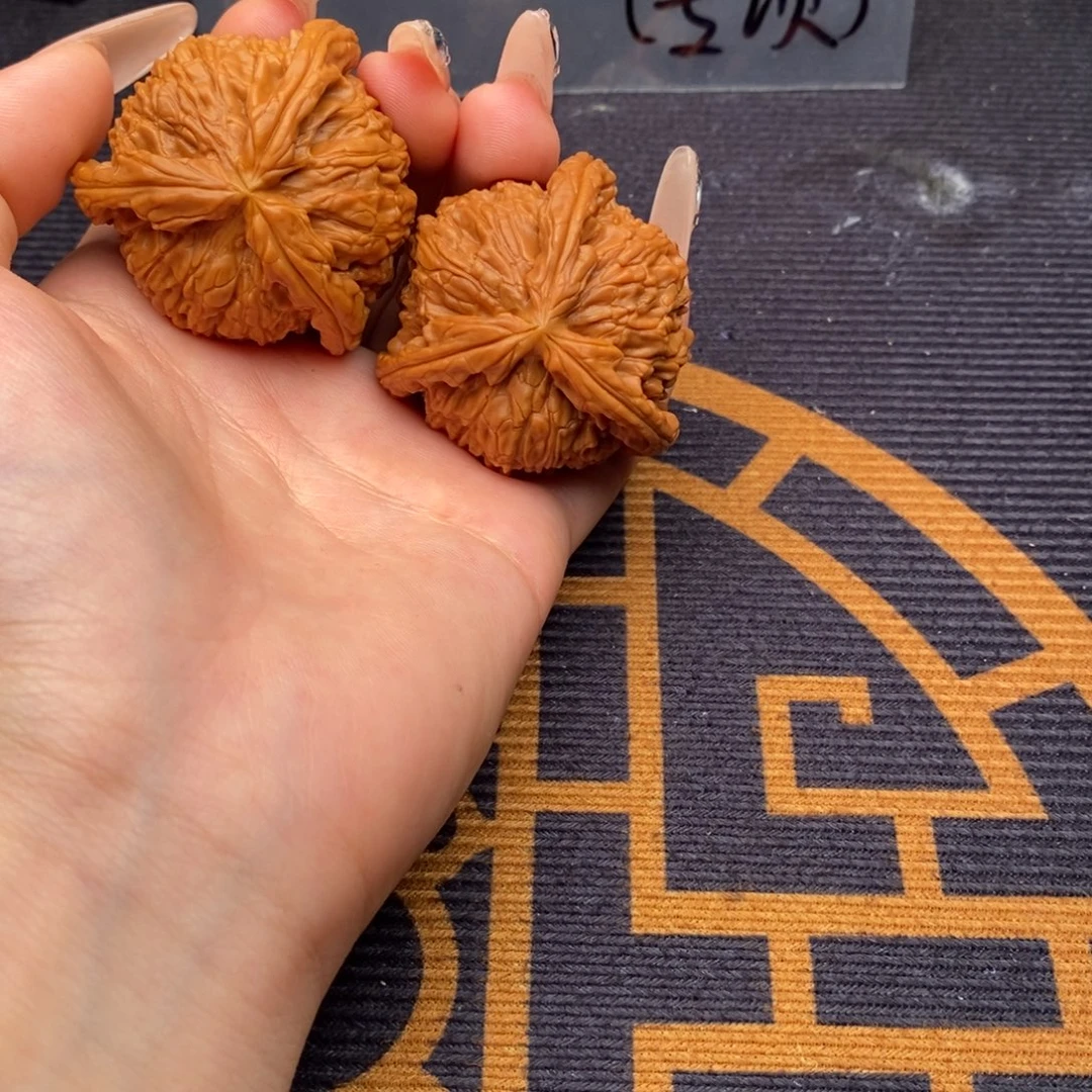 中***司吊坠文玩核桃白狮子