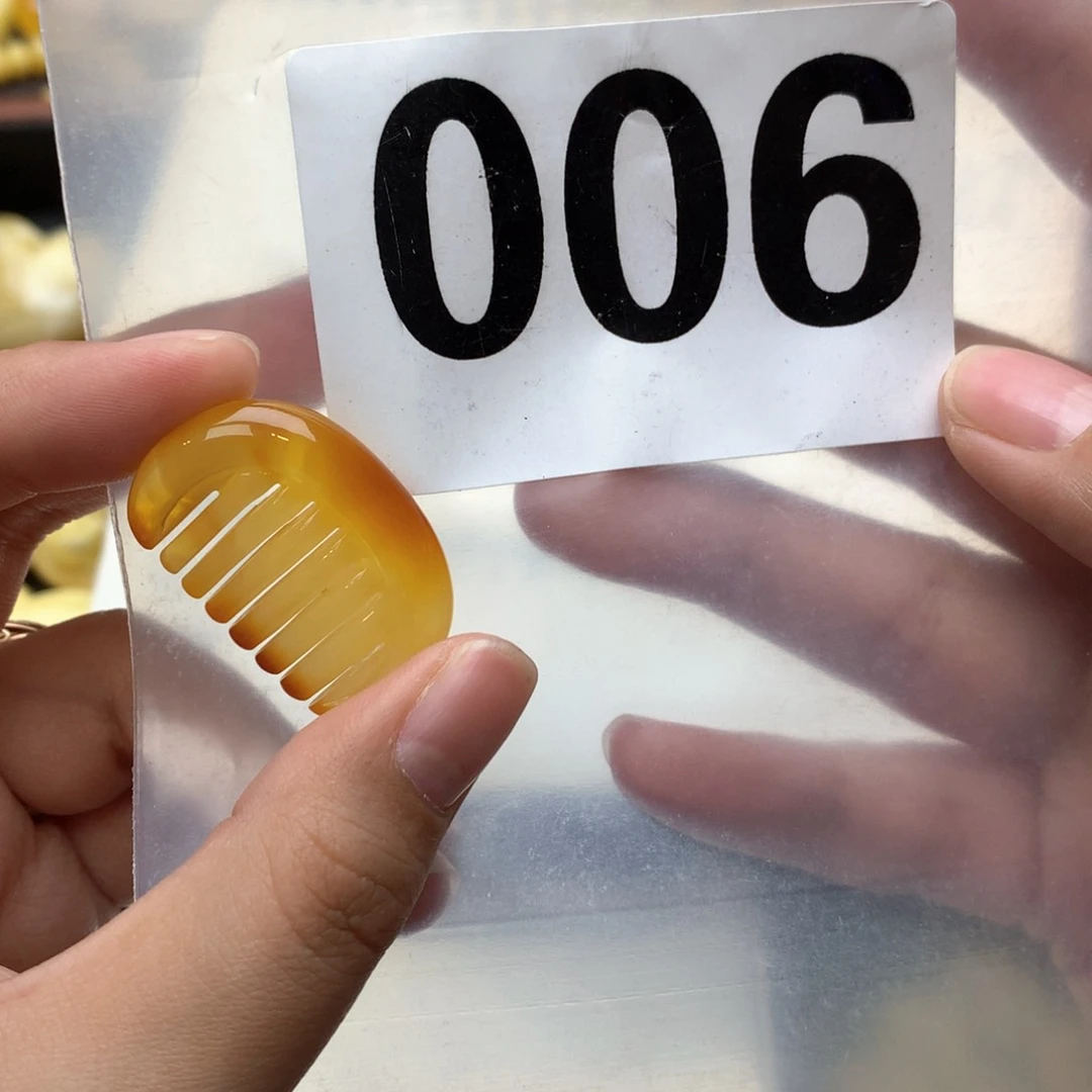 琥珀珠宝奇石未镶嵌有花粉